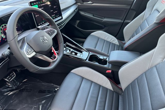 2025 Volkswagen Golf GTI 2.0T SE 2025 Volkswagen Golf GTI 2.0T SE