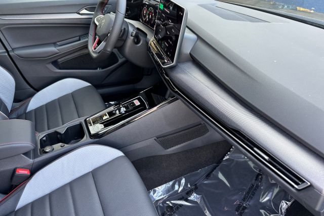 2025 Volkswagen Golf GTI 2.0T SE 2025 Volkswagen Golf GTI 2.0T SE