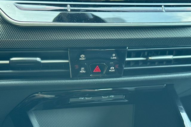 2025 Volkswagen Golf GTI 2.0T SE 2025 Volkswagen Golf GTI 2.0T SE