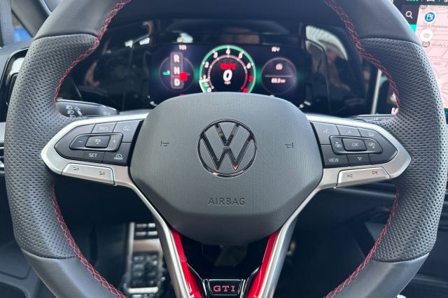 2025 Volkswagen Golf GTI 2.0T SE 2025 Volkswagen Golf GTI 2.0T SE