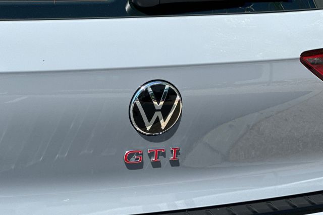 2025 Volkswagen Golf GTI 2.0T SE 2025 Volkswagen Golf GTI 2.0T SE