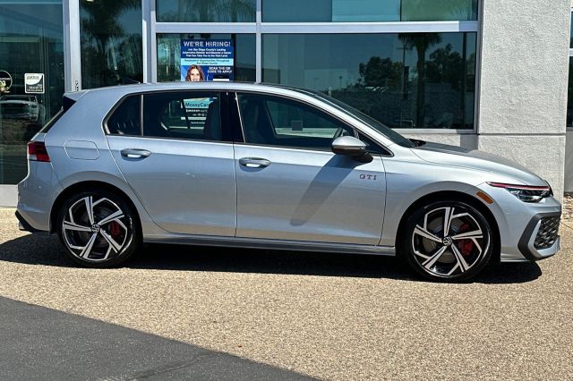 2025 Volkswagen Golf GTI 2.0T SE 2025 Volkswagen Golf GTI 2.0T SE