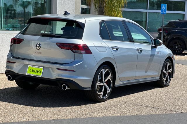 2025 Volkswagen Golf GTI 2.0T SE 2025 Volkswagen Golf GTI 2.0T SE