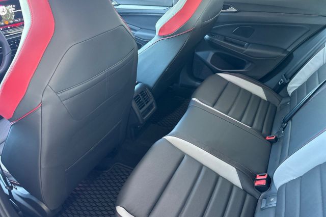 2025 Volkswagen Golf GTI 2.0T SE 2025 Volkswagen Golf GTI 2.0T SE