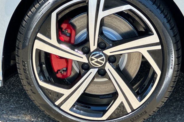 2025 Volkswagen Golf GTI 2.0T SE 2025 Volkswagen Golf GTI 2.0T SE