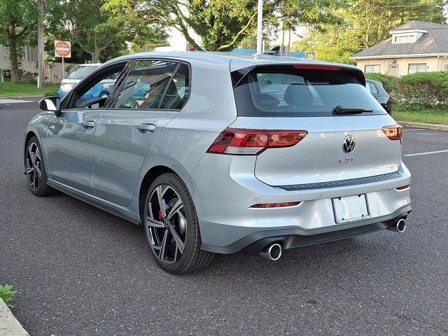 2025 Volkswagen Golf GTI SE