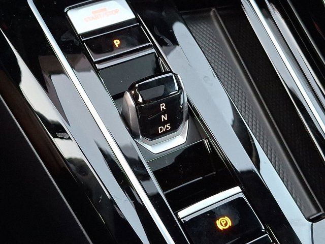 2025 Volkswagen Golf GTI SE