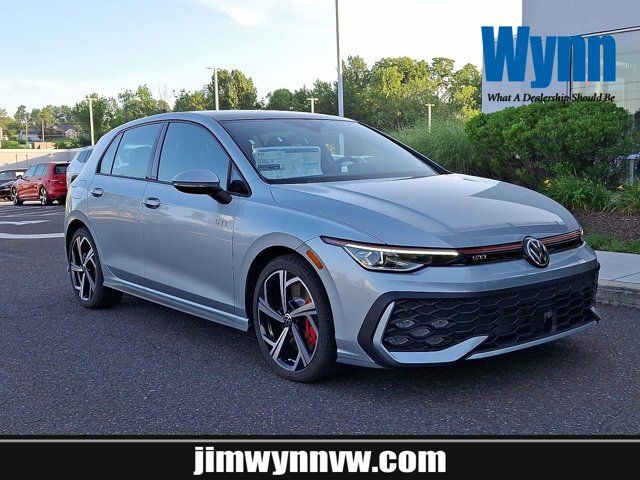 2025 Volkswagen Golf GTI SE