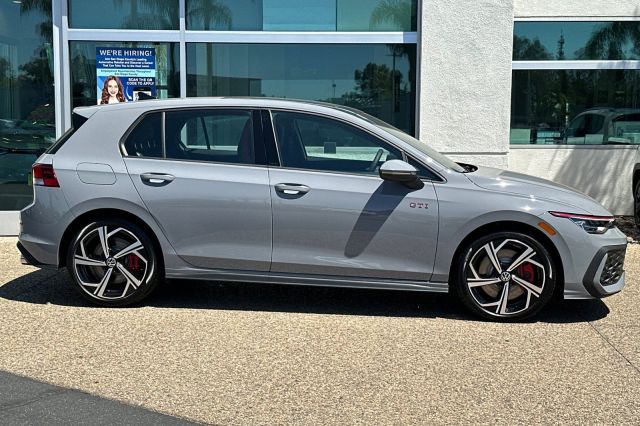 2025 Volkswagen Golf GTI 2.0T SE 2025 Volkswagen Golf GTI 2.0T SE