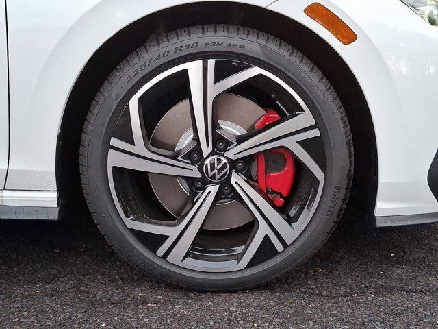 2025 Volkswagen Golf GTI SE