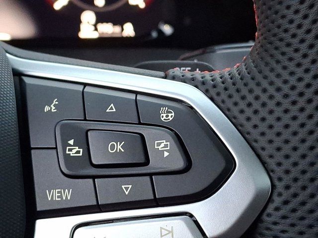 2025 Volkswagen Golf GTI SE