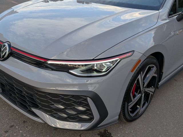 2025 Volkswagen Golf GTI 2.0T SE
