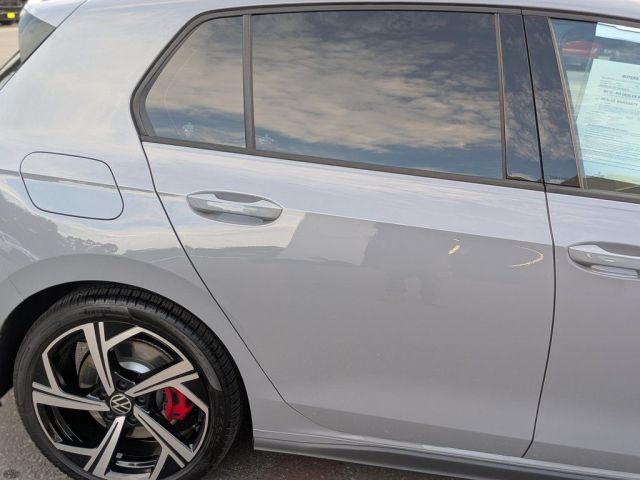 2025 Volkswagen Golf GTI 2.0T SE