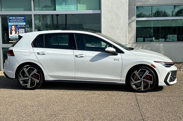 2025 Volkswagen Golf GTI 2.0T SE 2025 Volkswagen Golf GTI 2.0T SE