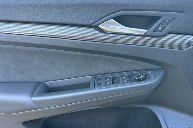 2025 Volkswagen Golf GTI 2.0T SE 2025 Volkswagen Golf GTI 2.0T SE