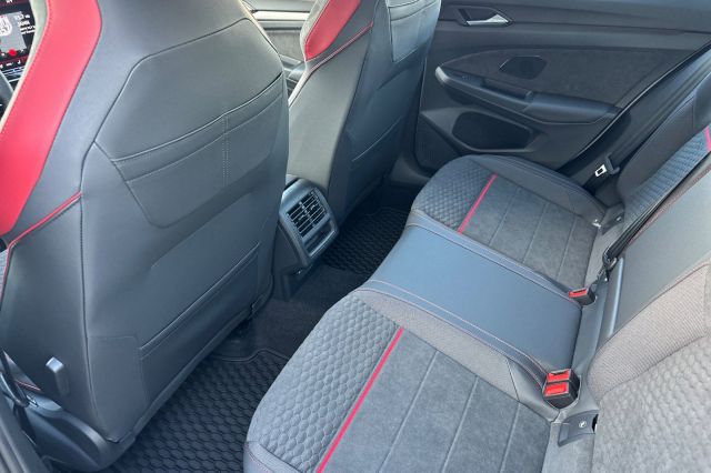 2025 Volkswagen Golf GTI 2.0T SE 2025 Volkswagen Golf GTI 2.0T SE