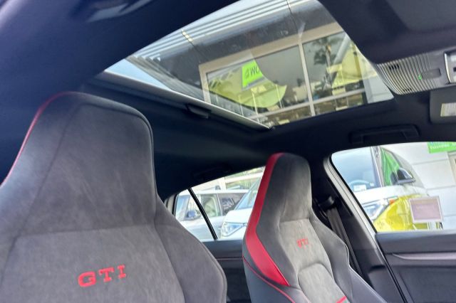 2025 Volkswagen Golf GTI 2.0T SE 2025 Volkswagen Golf GTI 2.0T SE