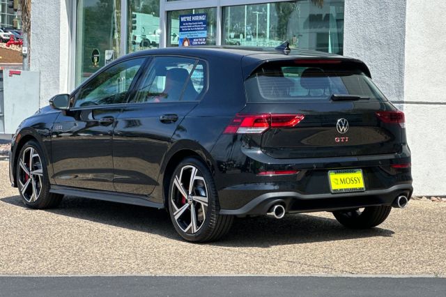 2025 Volkswagen Golf GTI 2.0T SE 2025 Volkswagen Golf GTI 2.0T SE