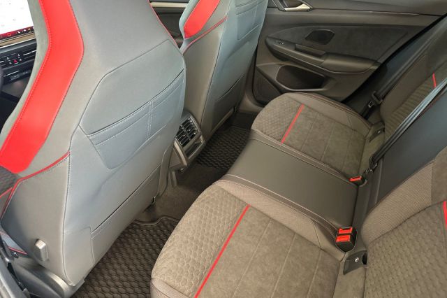 2025 Volkswagen Golf GTI 2.0T SE 2025 Volkswagen Golf GTI 2.0T SE