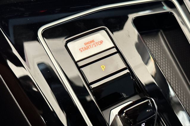 2025 Volkswagen Golf GTI 2.0T SE 2025 Volkswagen Golf GTI 2.0T SE