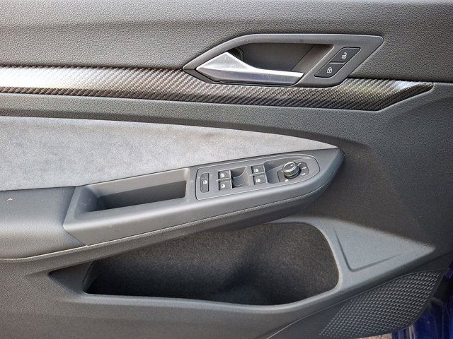 2025 Volkswagen Golf R Black Edition