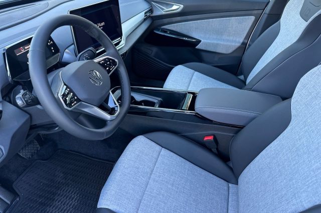 2025 Volkswagen ID.4 Pro 2025 Volkswagen ID.4 Pro