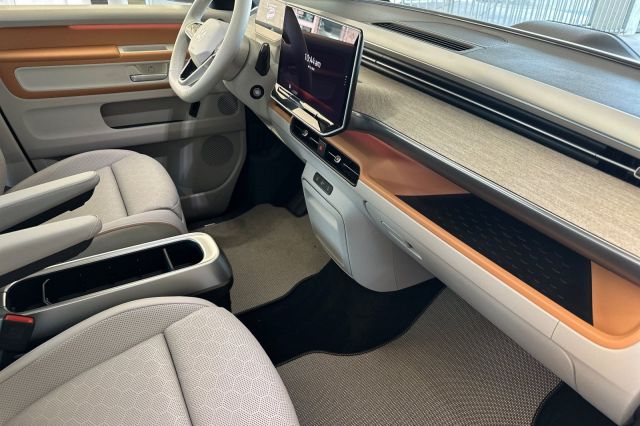 2025 Volkswagen ID. Buzz 1st Edition 2025 Volkswagen ID. Buzz 1st Edition