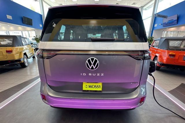 2025 Volkswagen ID. Buzz 1st Edition 2025 Volkswagen ID. Buzz 1st Edition