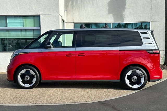 2025 Volkswagen ID. Buzz Pro S Plus 2025 Volkswagen ID. Buzz Pro S Plus