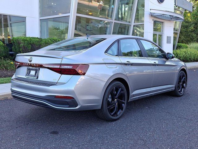 2025 Volkswagen Jetta SE