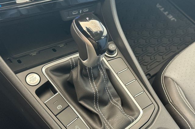 2025 Volkswagen Jetta 1.5T SE 2025 Volkswagen Jetta 1.5T SE