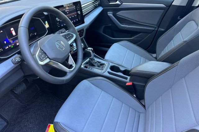 2025 Volkswagen Jetta 1.5T SE 2025 Volkswagen Jetta 1.5T SE