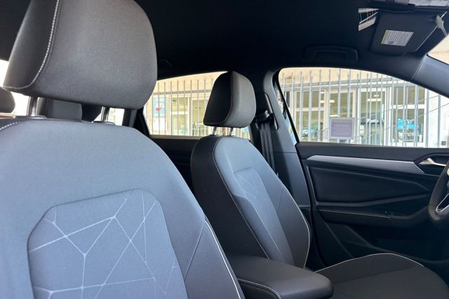 2025 Volkswagen Jetta 1.5T Sport 2025 Volkswagen Jetta 1.5T Sport
