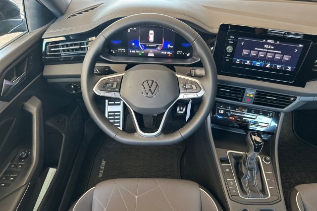 2025 Volkswagen Jetta 1.5T Sport 2025 Volkswagen Jetta 1.5T Sport