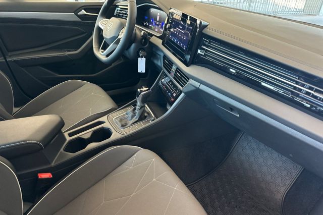 2025 Volkswagen Jetta 1.5T Sport 2025 Volkswagen Jetta 1.5T Sport