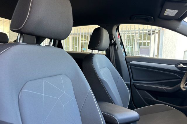 2025 Volkswagen Jetta 1.5T Sport 2025 Volkswagen Jetta 1.5T Sport