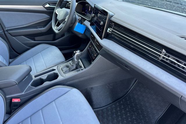 2025 Volkswagen Jetta 1.5T SE 2025 Volkswagen Jetta 1.5T SE