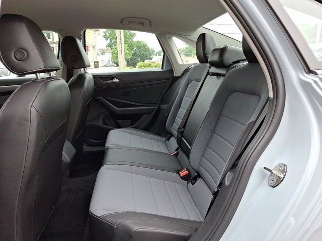 2025 Volkswagen Jetta SE
