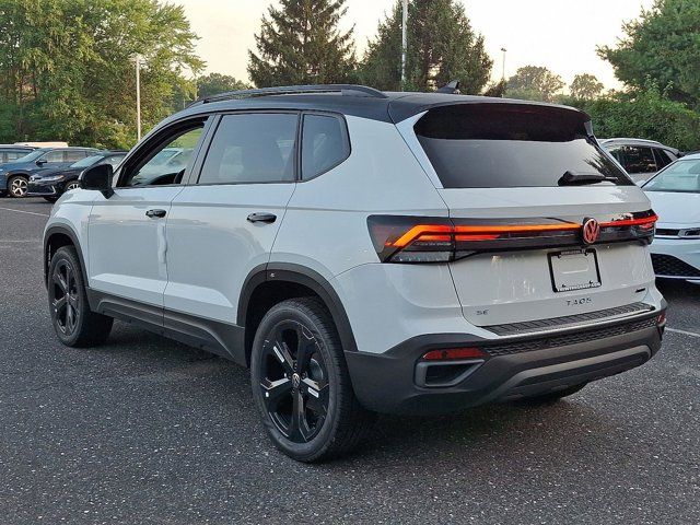 2025 Volkswagen Taos SE Black