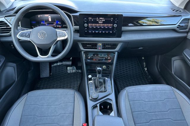 2025 Volkswagen Taos 1.5T SE Black 2025 Volkswagen Taos 1.5T SE Black