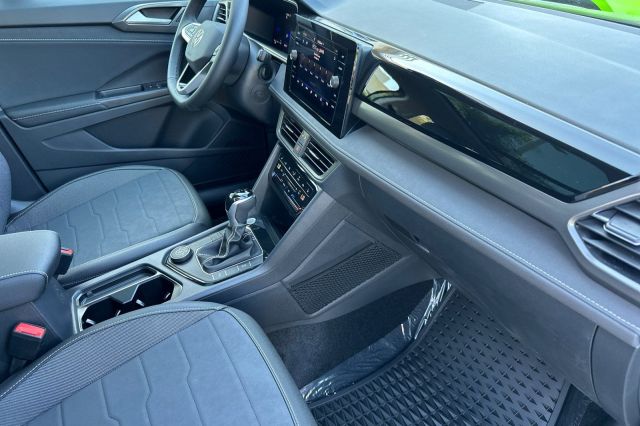 2025 Volkswagen Taos 1.5T SE Black 2025 Volkswagen Taos 1.5T SE Black