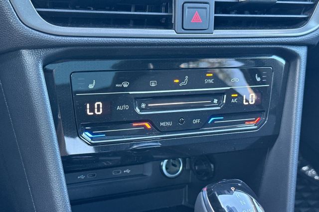 2025 Volkswagen Taos 1.5T SE Black 2025 Volkswagen Taos 1.5T SE Black