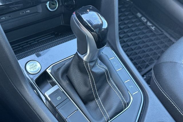 2025 Volkswagen Taos 1.5T SE Black 2025 Volkswagen Taos 1.5T SE Black