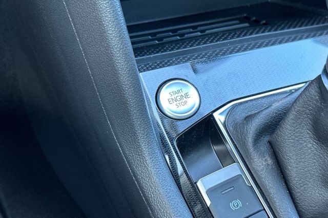 2025 Volkswagen Taos 1.5T SE Black 2025 Volkswagen Taos 1.5T SE Black