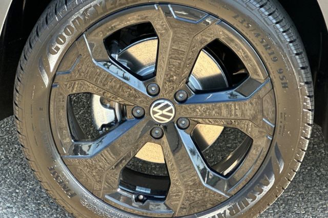 2025 Volkswagen Taos 1.5T SE Black 2025 Volkswagen Taos 1.5T SE Black