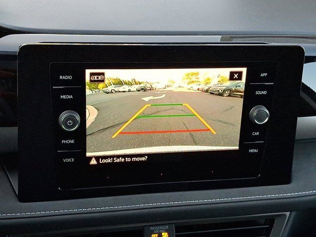2025 Volkswagen Taos SE Black