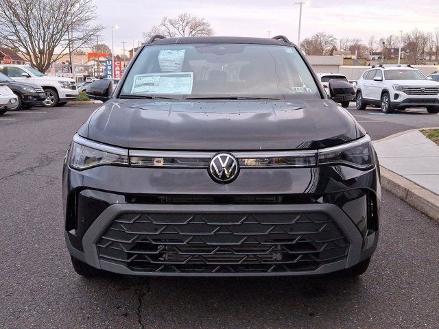2025 Volkswagen Taos SE Black