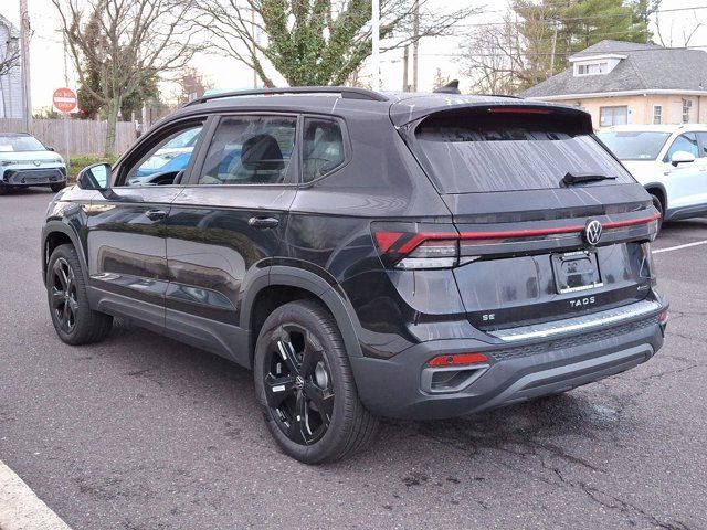 2025 Volkswagen Taos SE Black