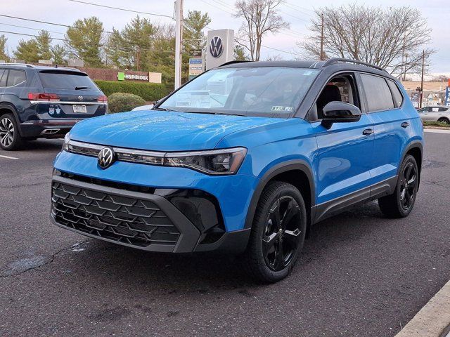 2025 Volkswagen Taos SE Black