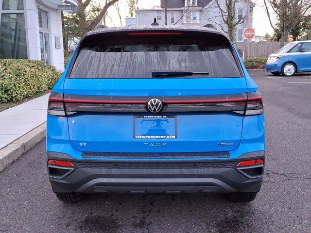 2025 Volkswagen Taos SE Black